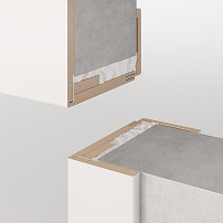 Панели с одной стороны стены